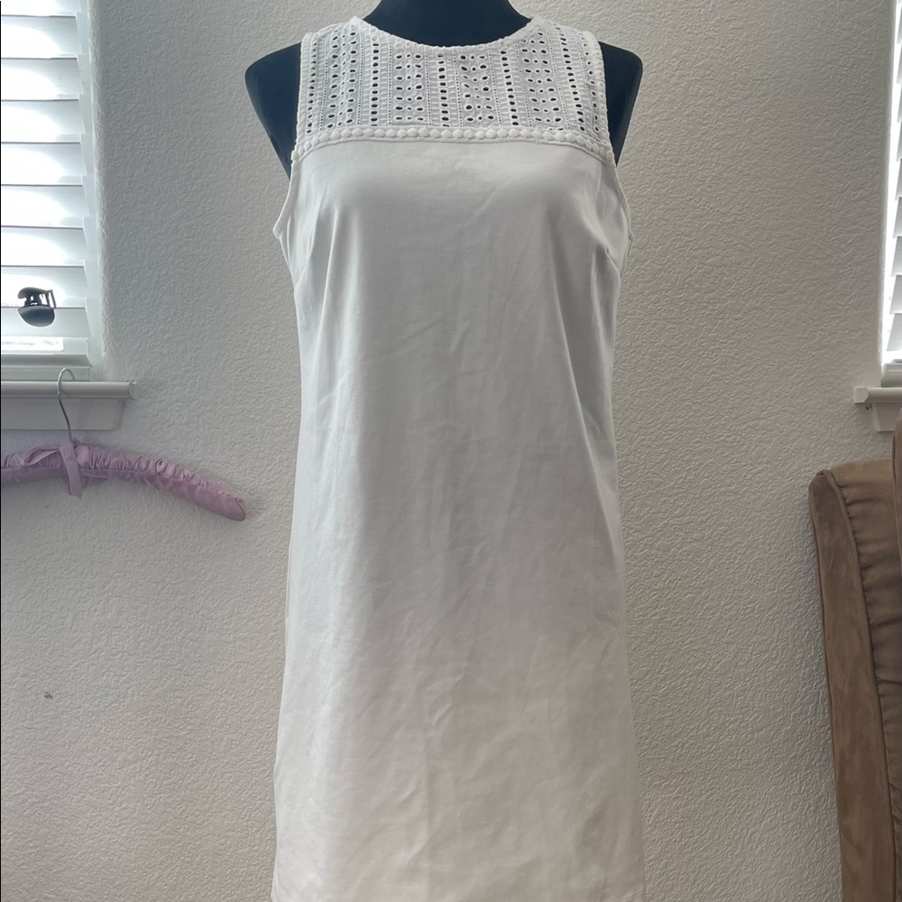 Thyme +Honey sheath style dress size Small white